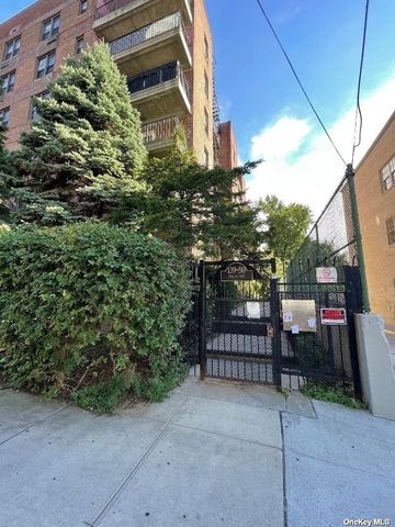 $338,000 | 139-50 35th Avenue, Unit 7F | Flushing