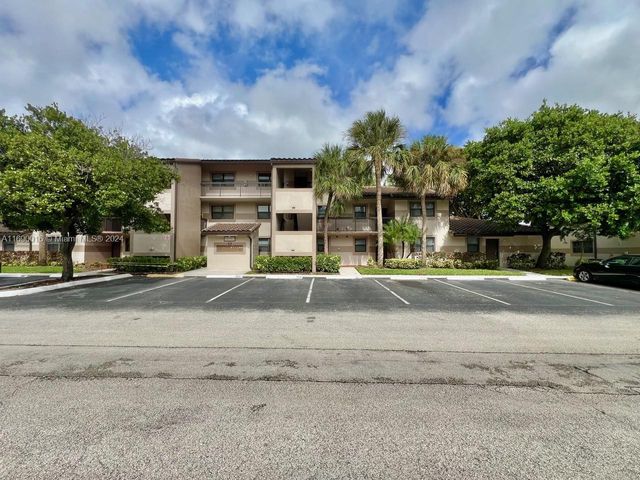 $299,999 | 9955 Nob Hill Court, Unit 9955 | Welleby