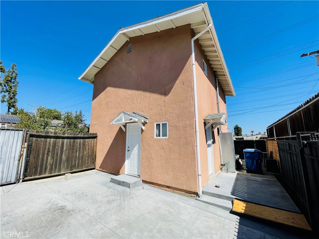 Front Door & Driveway