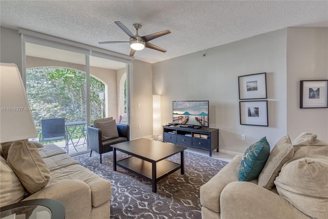 $519,999 | 19655 East Country Club Drive, Unit 6108 | Aventura