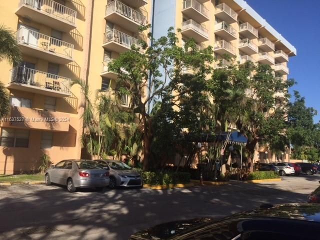 $1,850 | 4550 Northwest 9th Street, Unit 509E | Yolanda Villas Condominiums