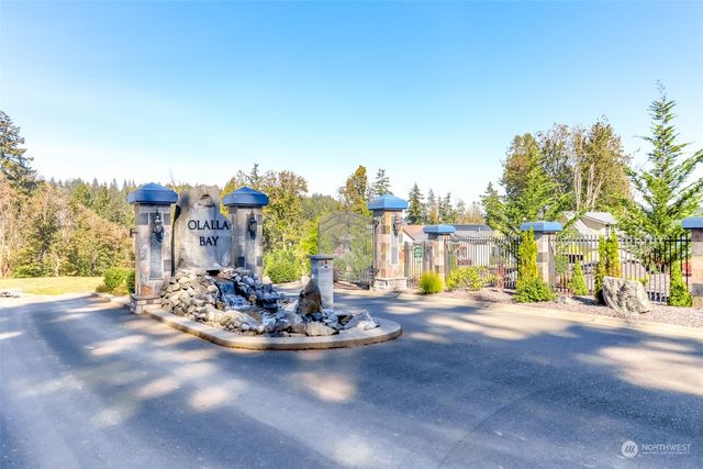 $319,999 | 14295 Olalla Crest Lane Southeast, Unit M | Olalla