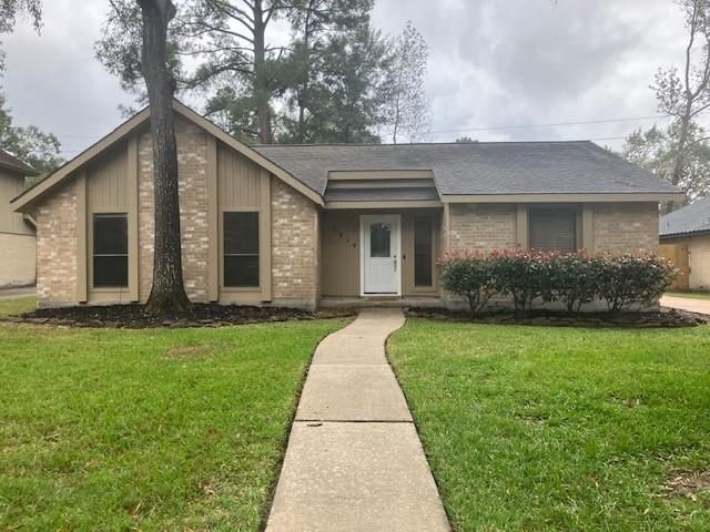 $279,900 | 3814 Hill Springs Drive | Kingwood East