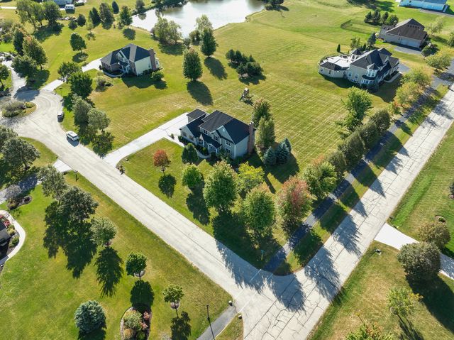 $715,000 | 43W533 Horizon Court | Lily Lake