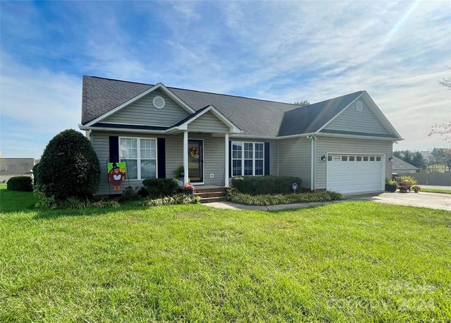 $365,000 | 328 Holstein Drive | Summey Knoll