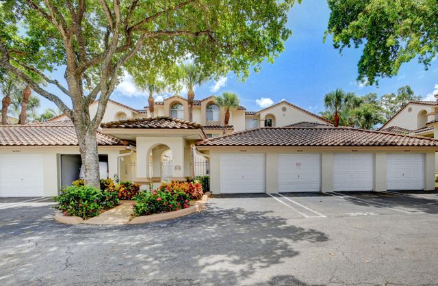 $2,400 | 9204 Glenmoor Drive | The Villages of Palm Beach Lakes