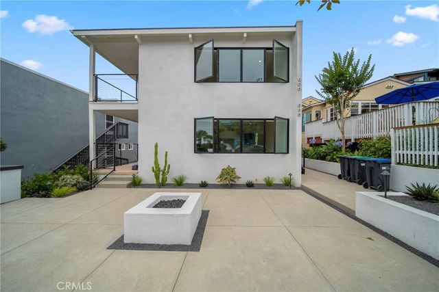 $4,195,000 | 246 Fairview Street | North Laguna Beach