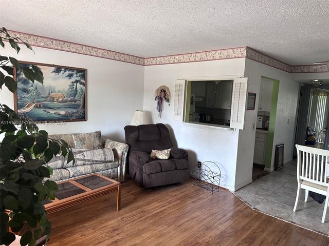 $110,000 | 135 Berkshire F, Unit F | Century Village