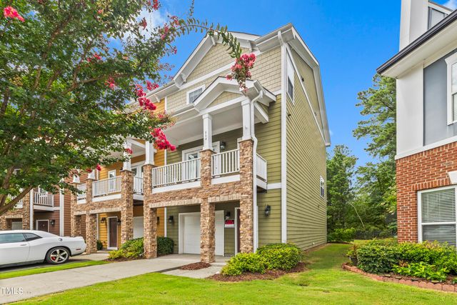 $399,000 | 864 Queen City Crescent | Citiside at Beaver Creek