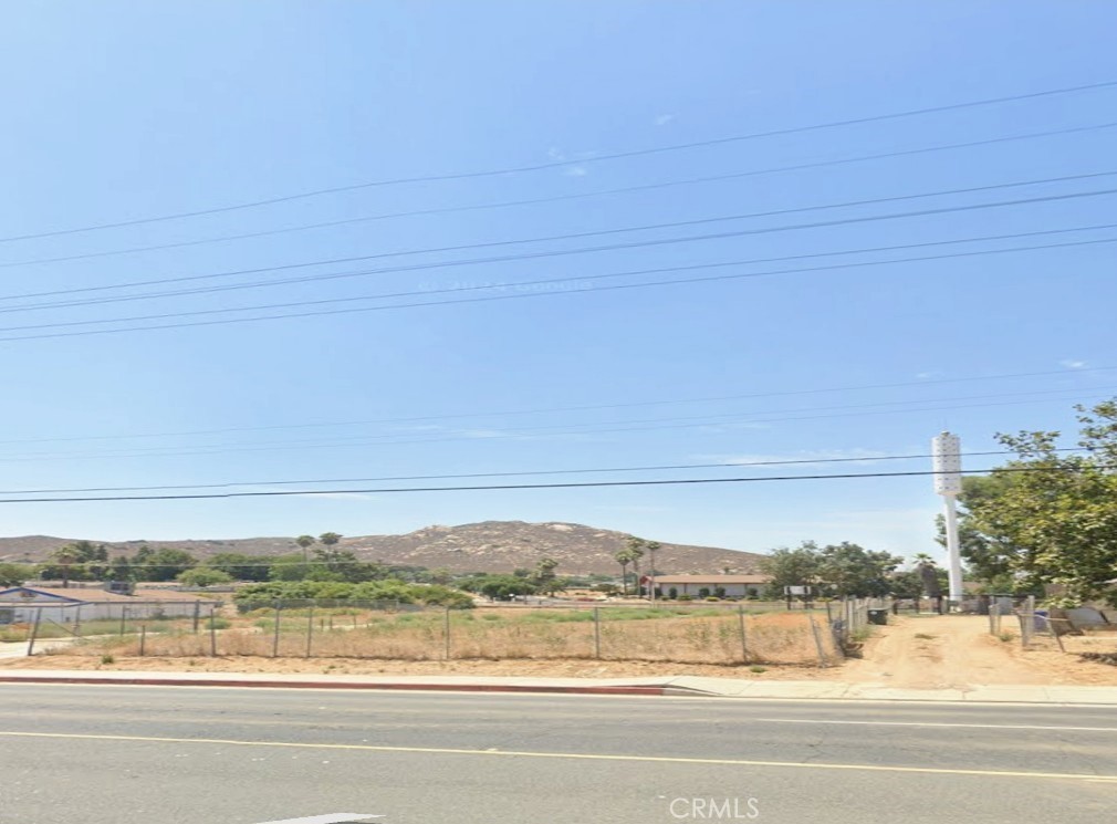 a view of a building and a yard