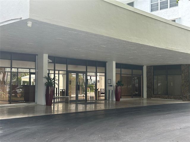 $550,000 | 10000 West Bay Harbor Drive, Unit 625 | Bay Harbor Islands