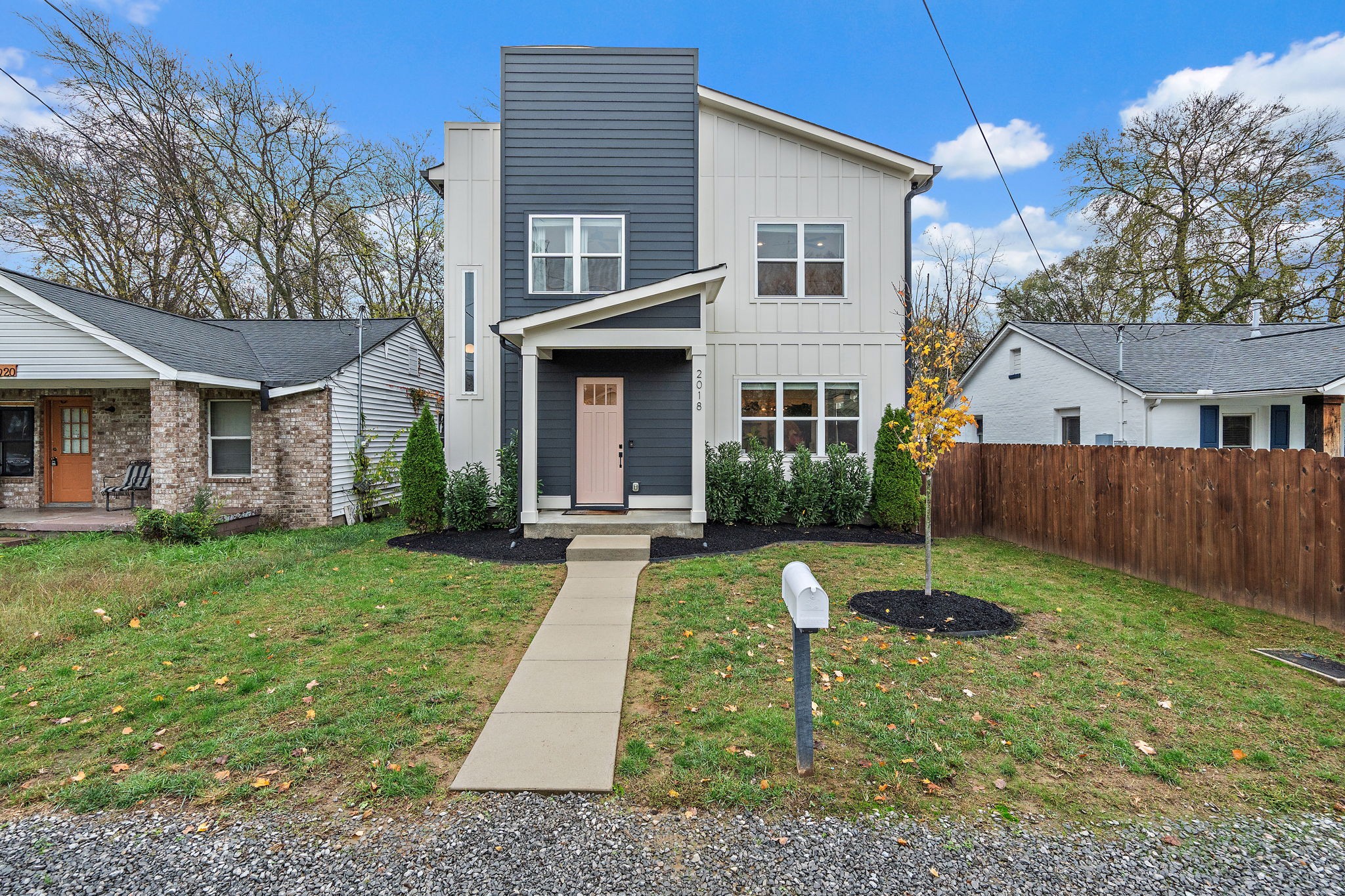 a view of a yard in front of house