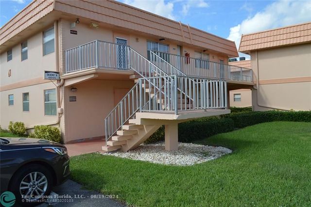 $1,700 | 649 Saxony Lane, Unit 649N | Kings Point