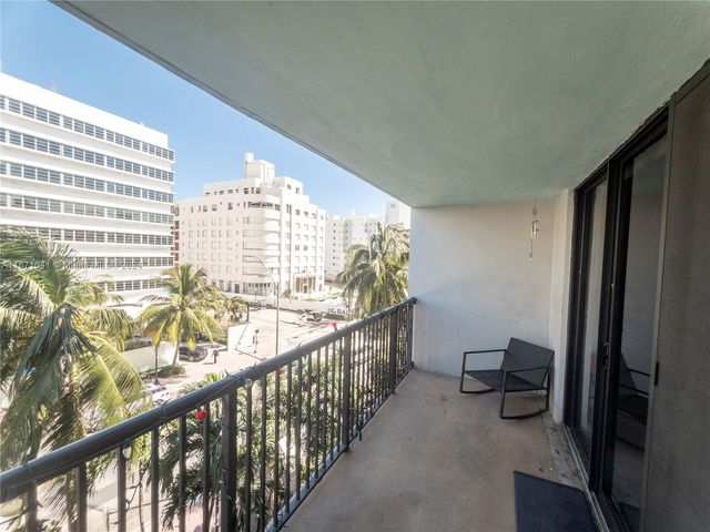 $2,600 | 1800 Collins Avenue, Unit 5C | Miami Beach City Center