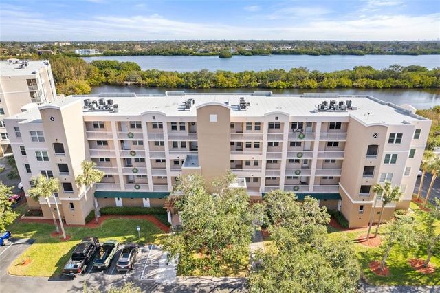 $425,000 | 6475 Shoreline Drive, Unit 5105 | Seminole