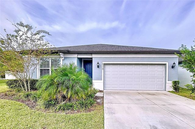 $430,000 | 6119 Bradford Woods Drive | Zephyrhills