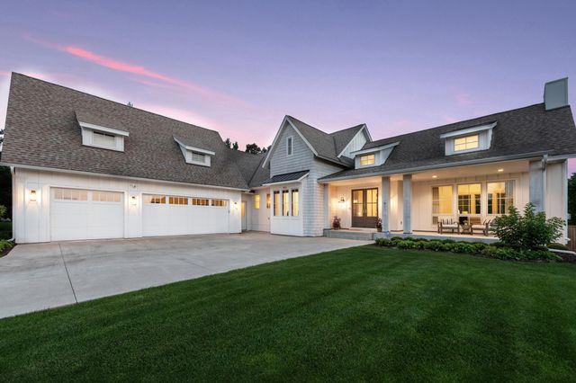 $1,700,000 | 9810 Sky Lane | Eden Prairie