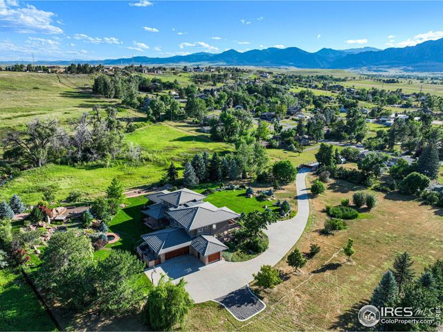 $6,200,000 | 1000 Spring Drive | Paragon Estates