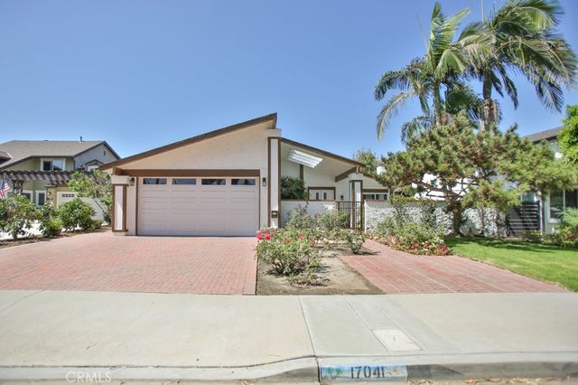 $2,049,999 | 17041 Malta Circle | Northwest Huntington Beach