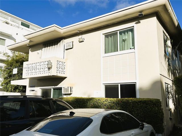 $2,300 | 935 Jefferson Avenue, Unit 12A | Flamingo-Lummus