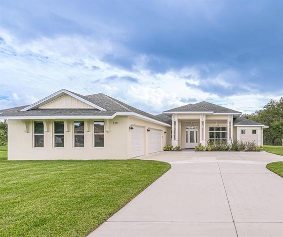 $899,900 | 1221 Providence Boulevard