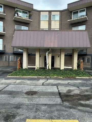 $129,000 | 9820 South Pulaski Road, Unit 203 | Oak Lawn