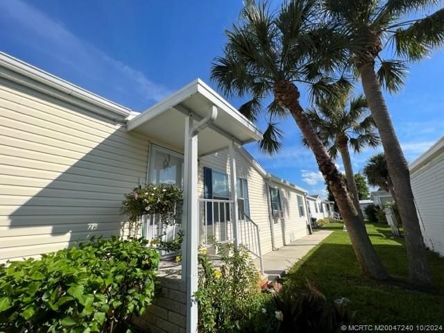 $139,000 | 2555 PGA Boulevard, Unit 439 | Palm Beach Gardens