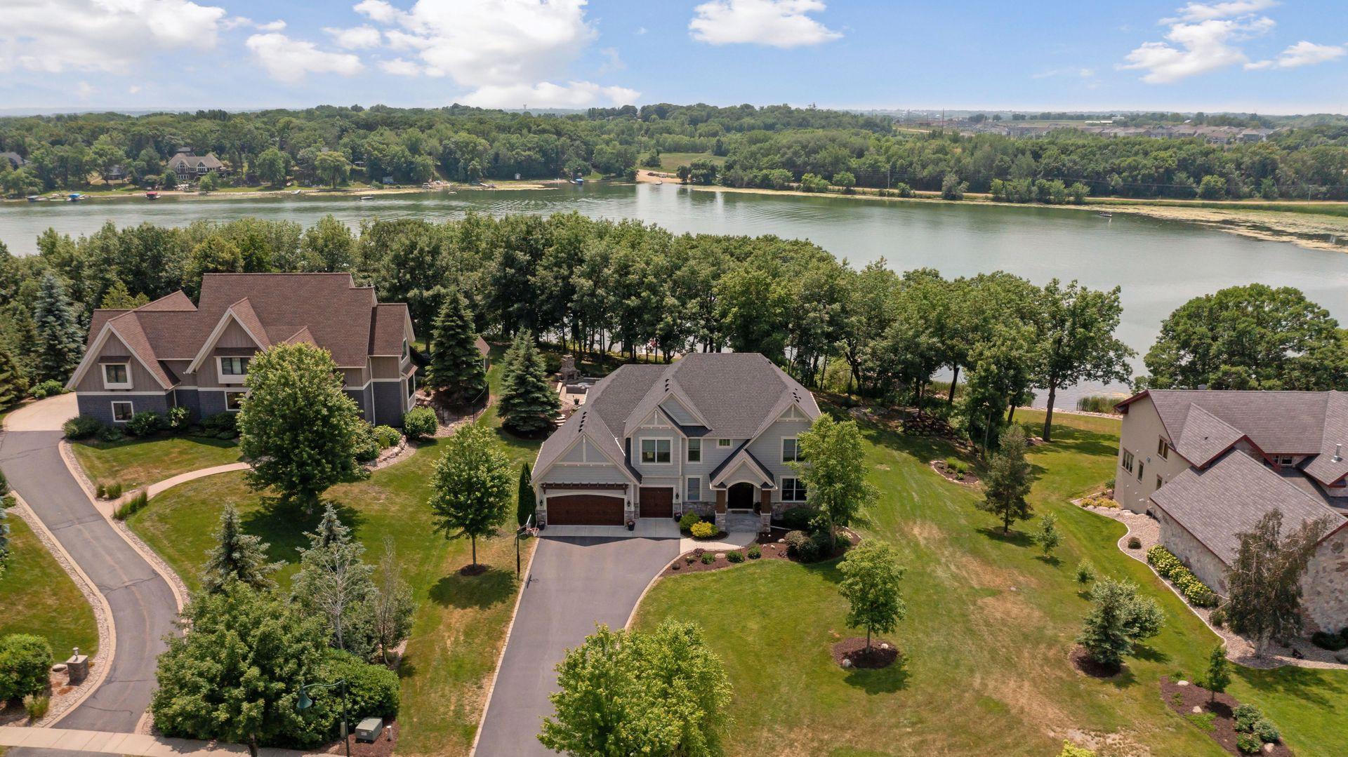 3613 Lerive Way, Chaska, Mn 55318 