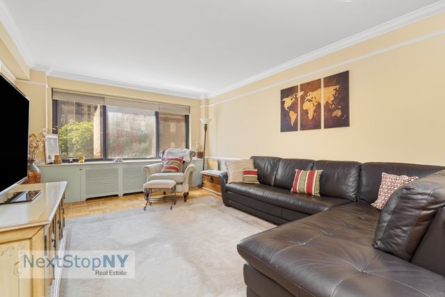 $595,000 | 200 East 36th Street, Unit 6B | Murray Hill