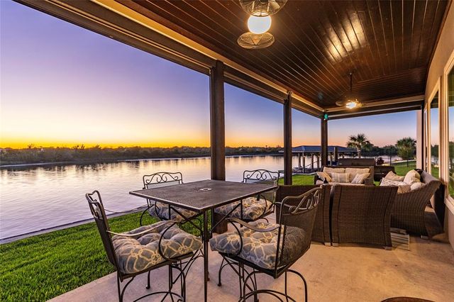 $1,295,000 | 855 Signature Cove | League City