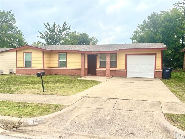 $205,000 | 4408 Carmel Avenue | Fair Havens