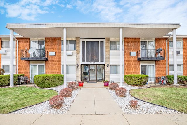 $189,500 | 9500 Dee Road, Unit 2F | Maine Township - Cook County