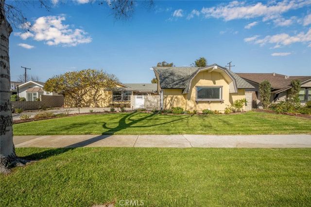 $5,495 | 3201 Oak Knoll Drive | Rossmoor