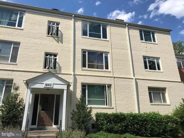 $285,000 | 10413 Montrose Avenue, Unit M302 | Parkside Condominiums