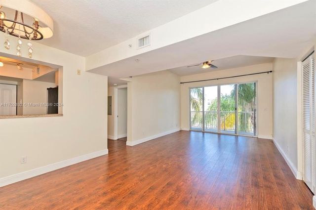 $2,500 | 509 East Sheridan Street, Unit 301 | Dania Beach