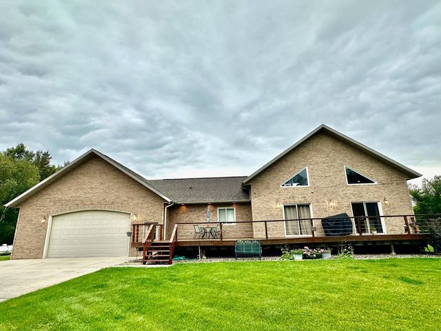 $469,900 | 41633 130th Street | Golden Valley Township - Roseau County