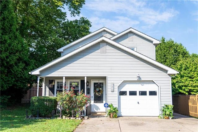 $319,900 | 2420 South Law Street | Mountainville