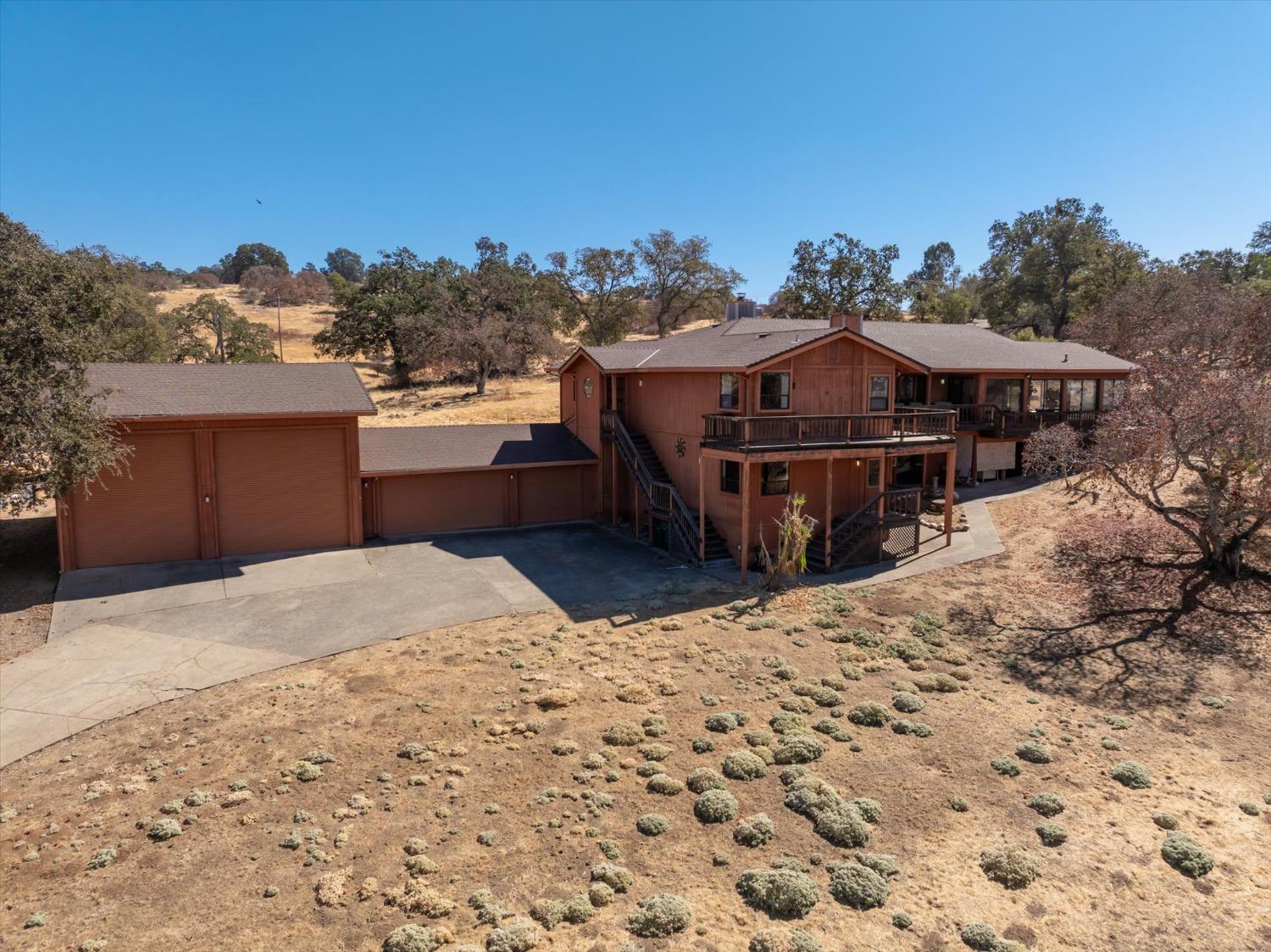 a view of a house with a outdoor space