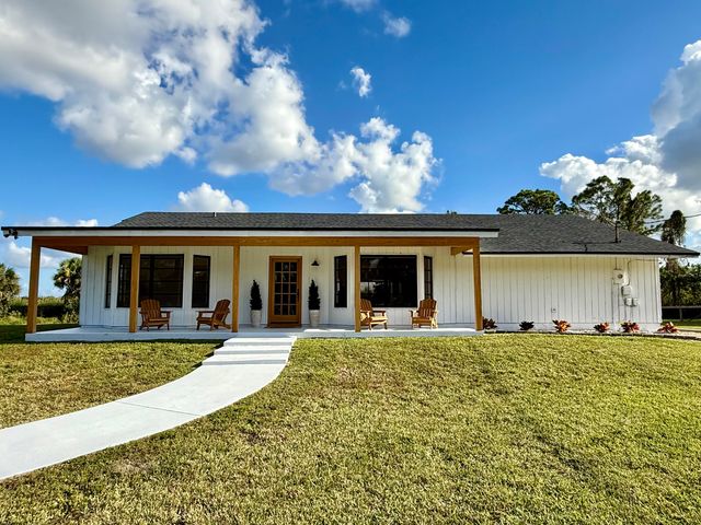 $949,000 | 15530 42nd Road North | Loxahatchee Groves