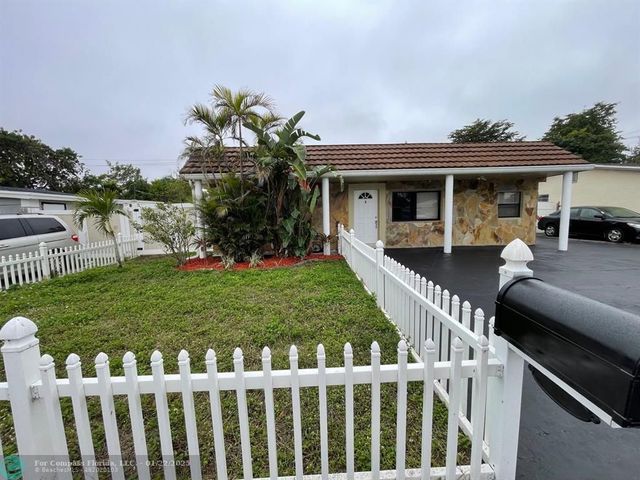 $549,900 | 4312 Southwest 50th Street | Dania Beach