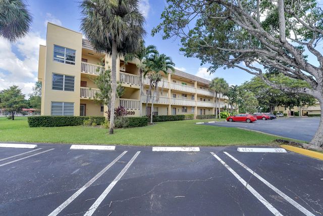 $169,000 | 6020 Northwest 64th Avenue, Unit 301 | Tamarac