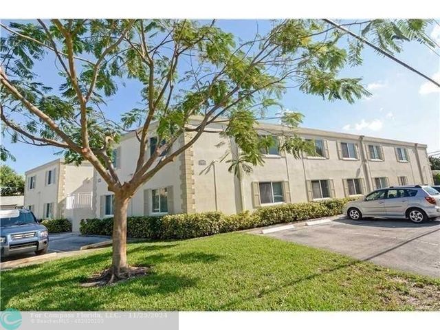 $234,000 | 1320 Miami Road, Unit 1 | Harbordale