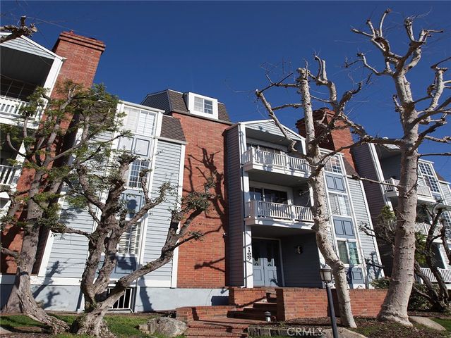 $1,110,000 | 11667 Gorham Avenue, Unit 306 | Brentwood