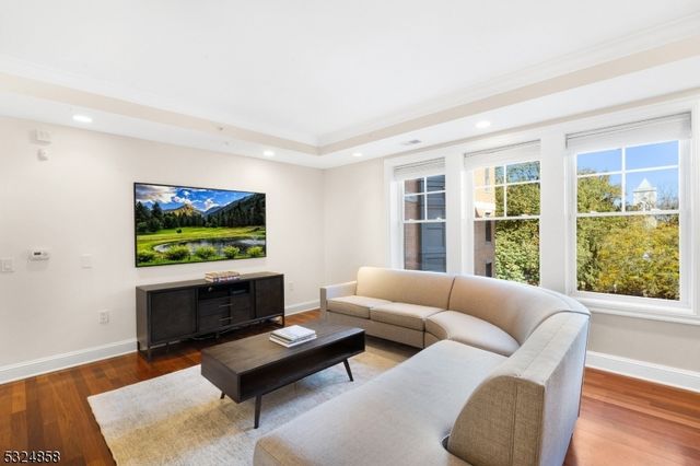 $1,100,000 | 40 West Park Place, Unit 411 | Morristown