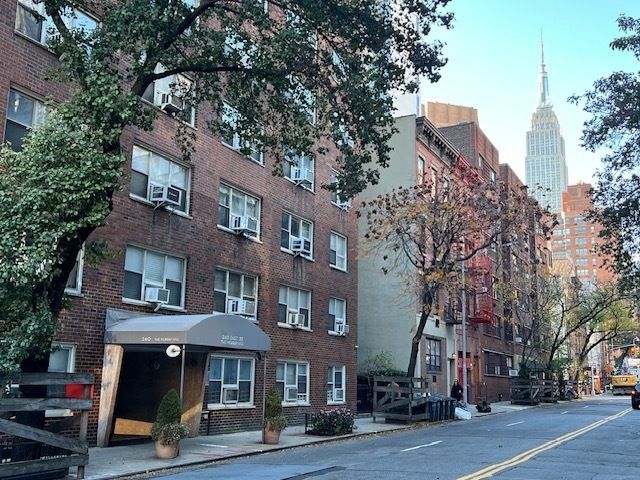 $625,000 | 240 East 35th Street, Unit 9A | Murray Hill