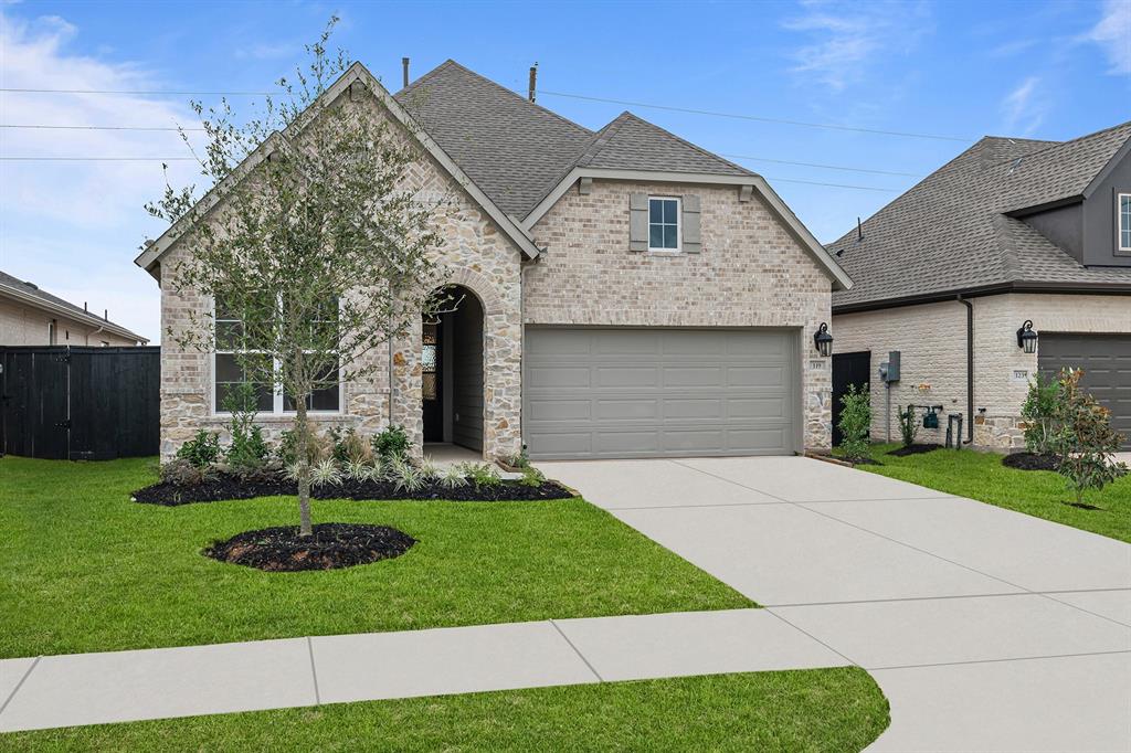 Welcome to The Carolcrest by David Weekley Homes. Move-in Ready Now!