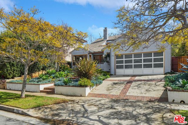 $3,290,000 | 712 Muskingum Avenue | Pacific Palisades