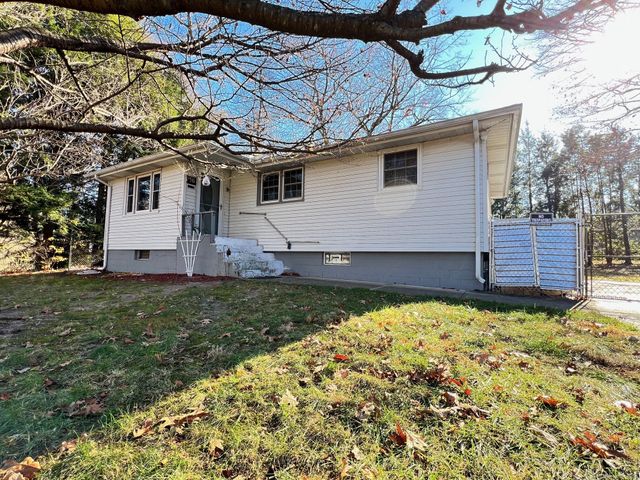 $229,900 | 16 Phelan Street | Plainville