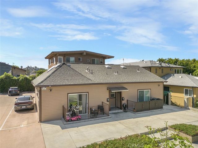 $3,350,000 | 1344 East Broadway | South Glendale