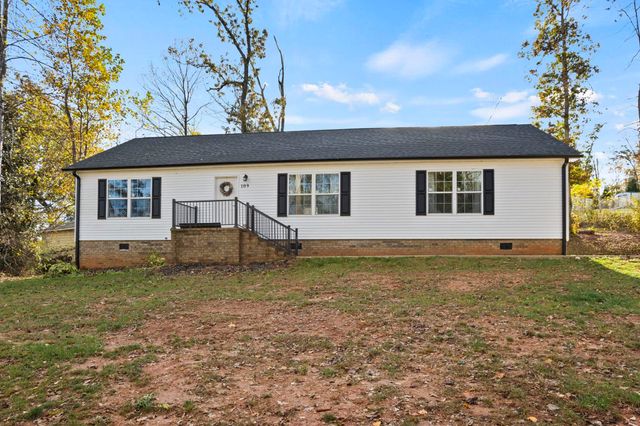 $295,000 | 109 Gail Pickens Sc 29671